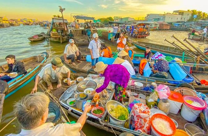 Enjoy-local-dishes-mekong-delta-2